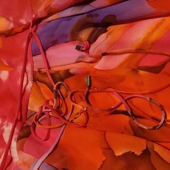 2 piece 22W multi color pleated dress with gold accents shrug 2X - Picture 2 of 7